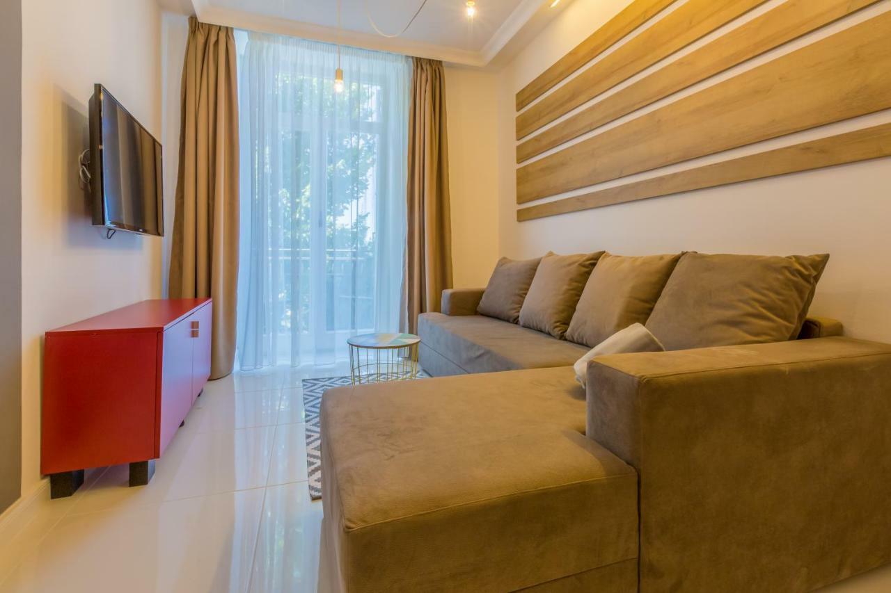 Boutique Apartments "7 Angels" ซริกเวนิซา ภายนอก รูปภาพ