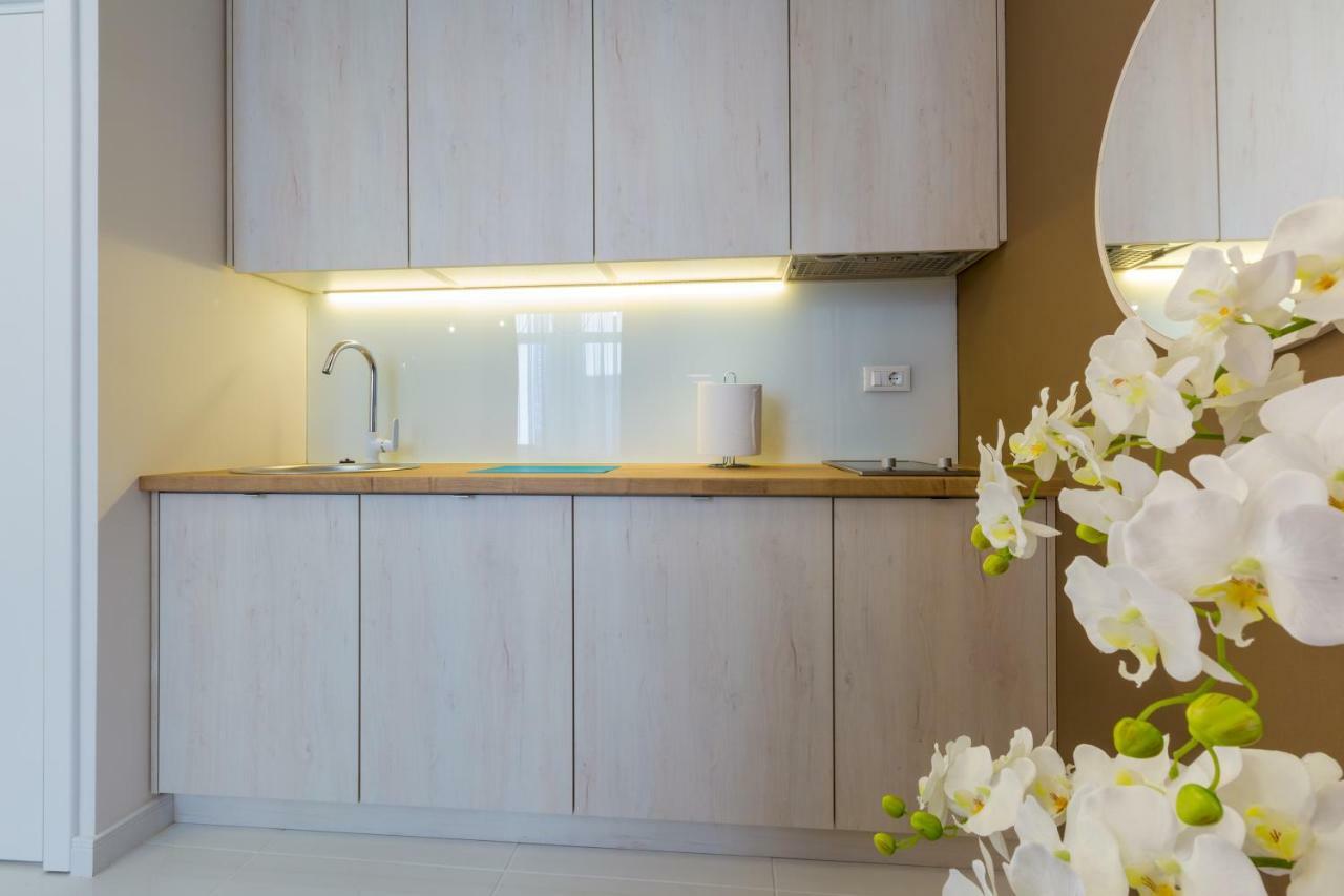 Boutique Apartments "7 Angels" ซริกเวนิซา ภายนอก รูปภาพ