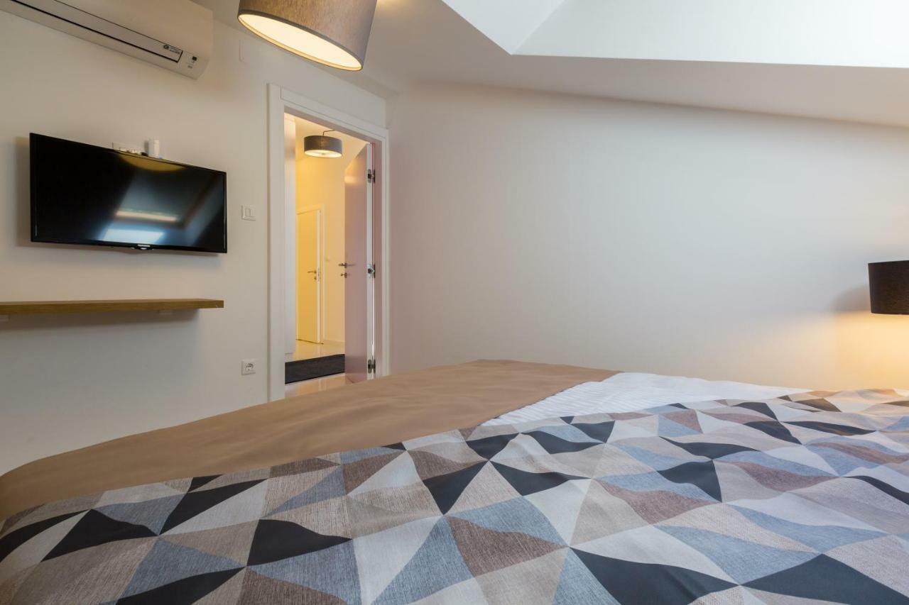 Boutique Apartments "7 Angels" ซริกเวนิซา ภายนอก รูปภาพ