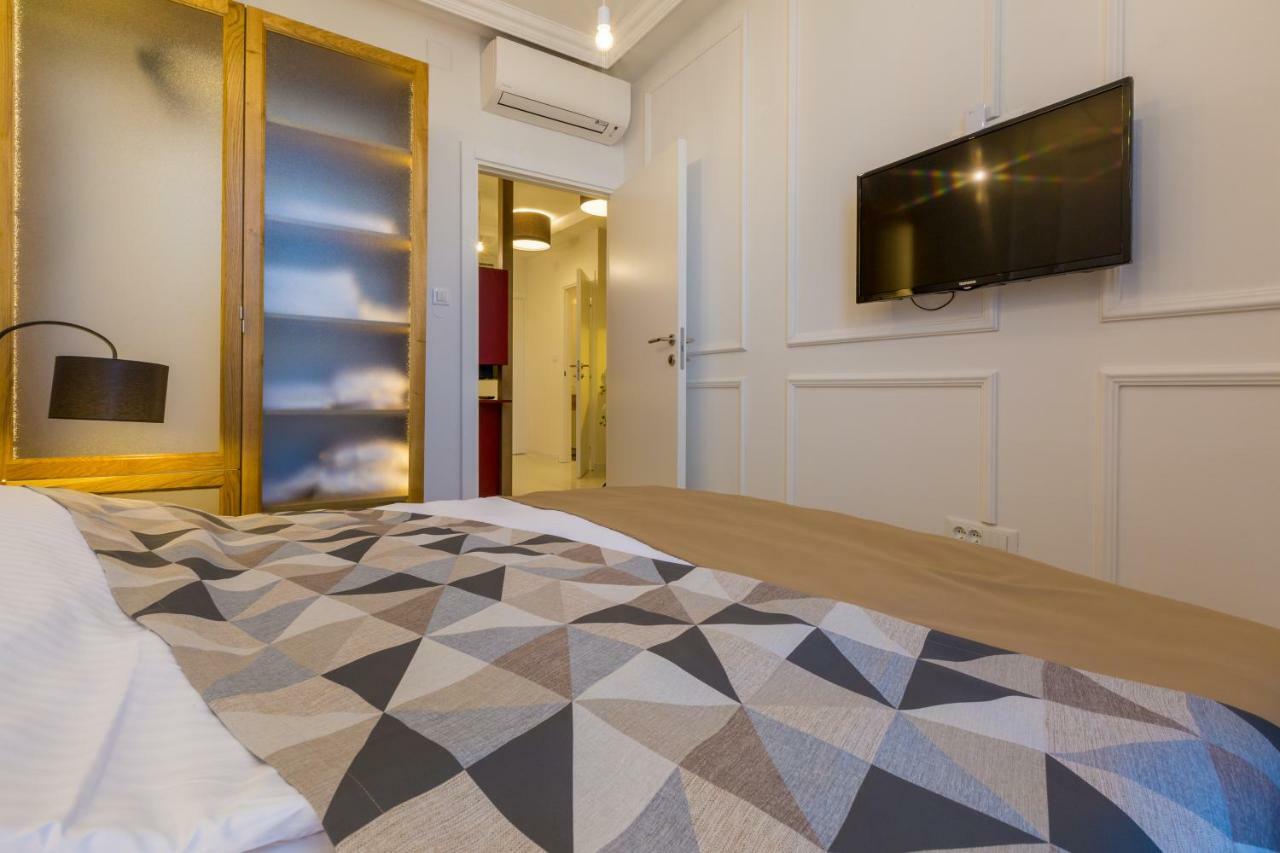 Boutique Apartments "7 Angels" ซริกเวนิซา ภายนอก รูปภาพ