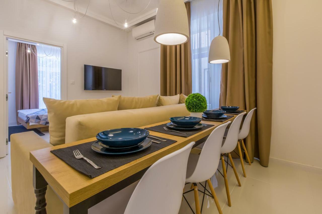 Boutique Apartments "7 Angels" ซริกเวนิซา ภายนอก รูปภาพ